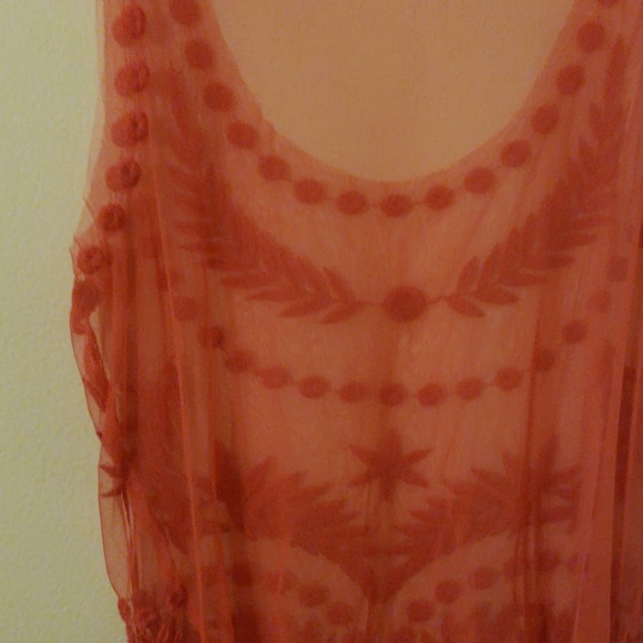 Top - Picture 3 of 3